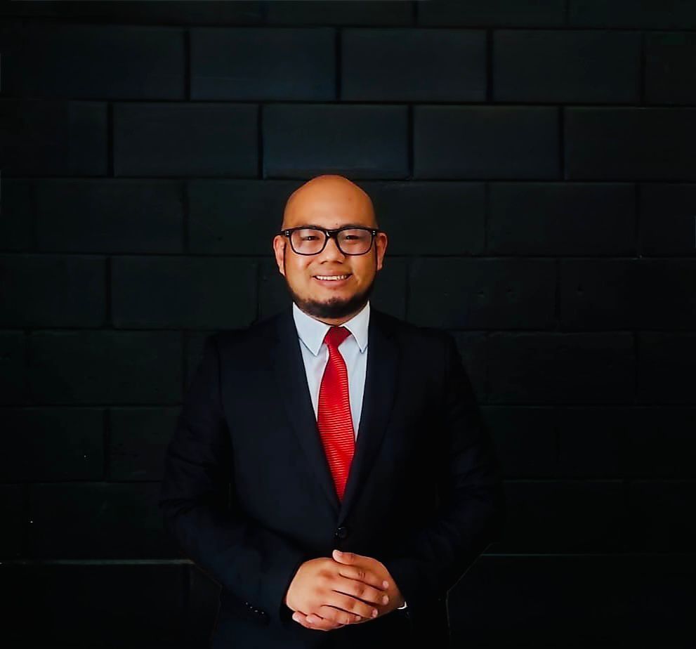 Dr. Josué Campos